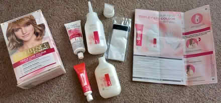 Photo of free L'Oreal Excellence Creme Triple Care Colour Hair Dye (DA8) #2