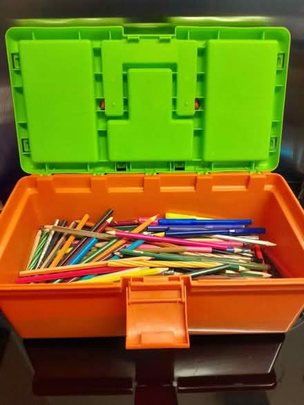Photo of free Art case (Manor Top S2) #2