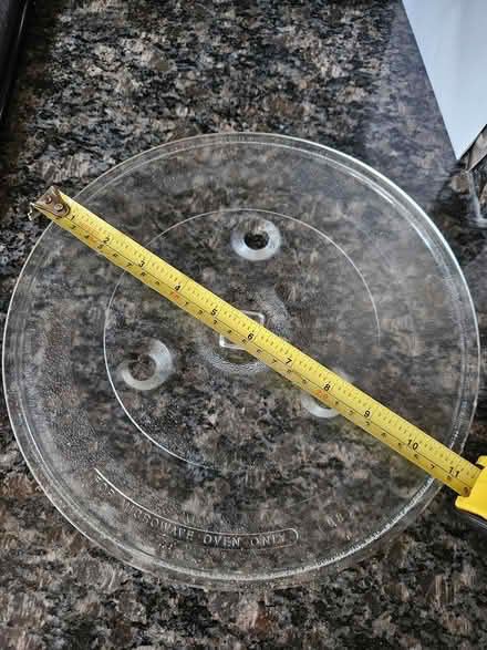 Photo of free Microwave plate (Heath, Cardiff CF14) #1