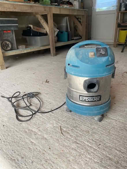 Photo of free Erbauer Wet and Dry vacuum ,no hose (St Just TR19) #1