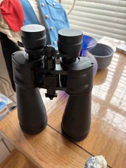 Photo of free Binoculars (Palmers Green N13) #1
