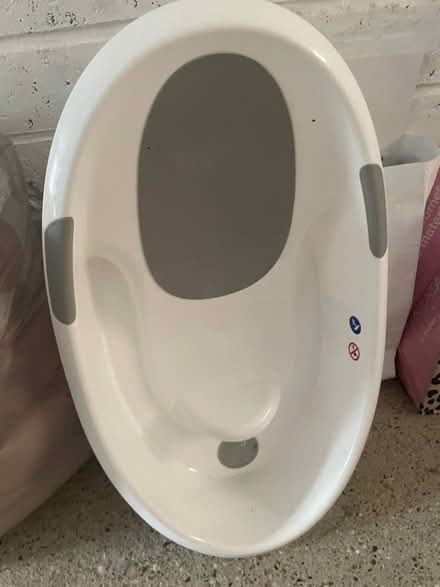Photo of free Baby Bath (DA9) #1