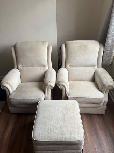 Photo of free Single sofas and ottoman (ST1) #1