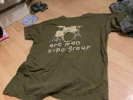 Photo of free Age 11-12 years t shirt (Brampton S40) #1