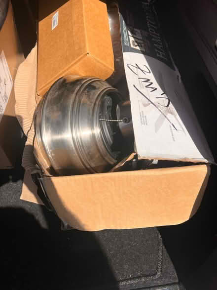 Photo of free Ceiling fan (93309) #2