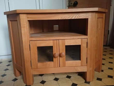 Photo of free TV stand (Arboretum) #1