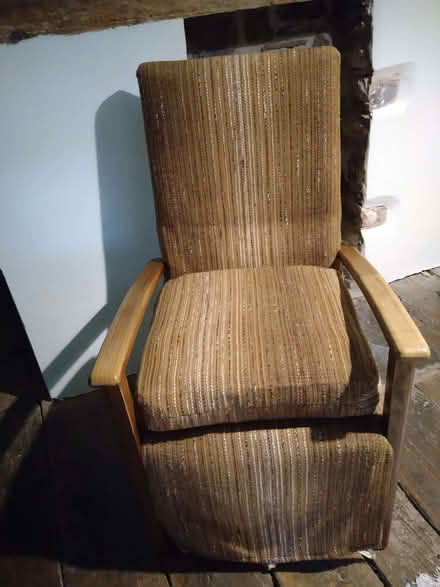 Photo of free Old fireside chair with wooden arms (Llansaintfraed in Elwel LD2) #1