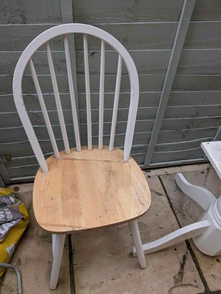 Photo of free Round extendable table (SE13 Hither Green) #4