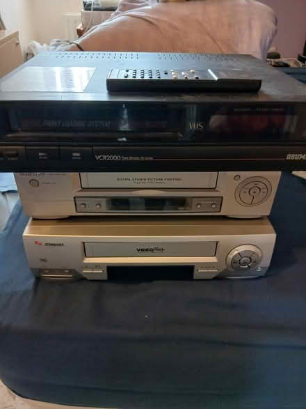 Photo of free VHS Video Players/Recorders (L26 6bp) #1