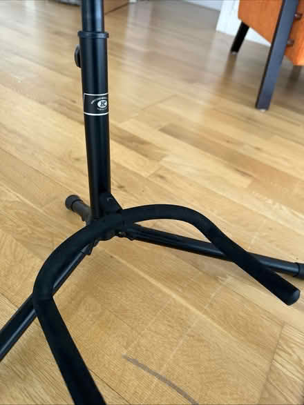 Photo of free Guitar stand (SE10) #2