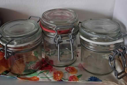 Photo of free 3 small glass jars with rubber seal (Bellevue EH7) #1