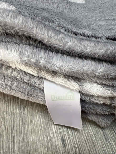 Photo of free Grey Polar Bear pattern blanket. Good condition (Southsea PO4) #4