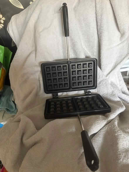 Photo of free Waffle maker (Rubery B45) #1