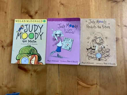 Photo of free Various Pre-Teen Children's Books (CT5) #3