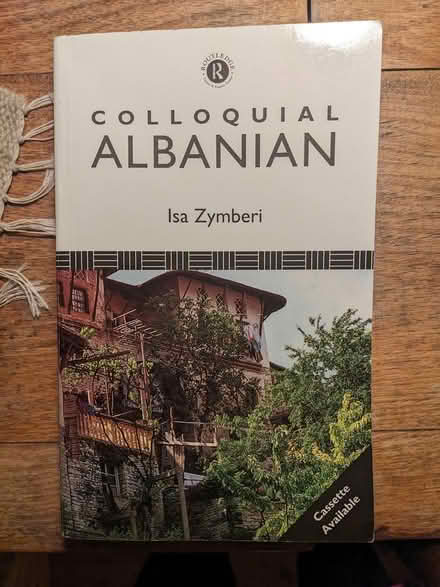 Photo of free Colloquial Albanian textbook (Turnpike Lane N15) #1
