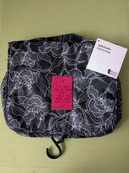 Photo of free Wash bag (Beulah Hill SE19) #1