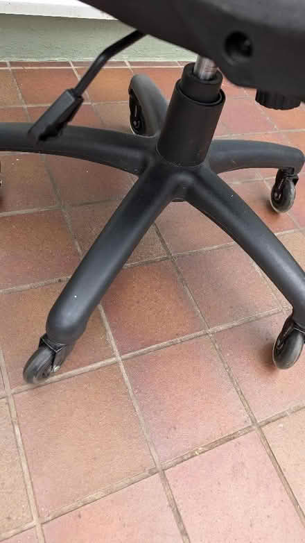 Photo of free Office/gaming chair (Wistaston CW2) #2