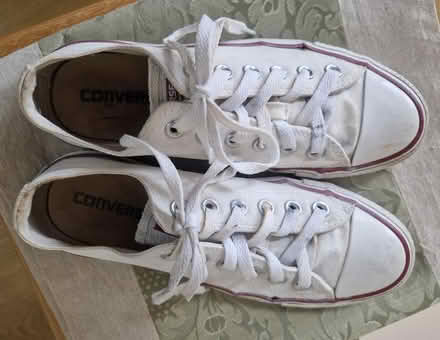Photo of free Ladies Converse Size 5 (Shoeburyness (SS3)) #2