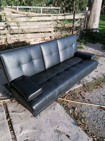 Photo of free black sofa bed (Shobdon LD8) #2