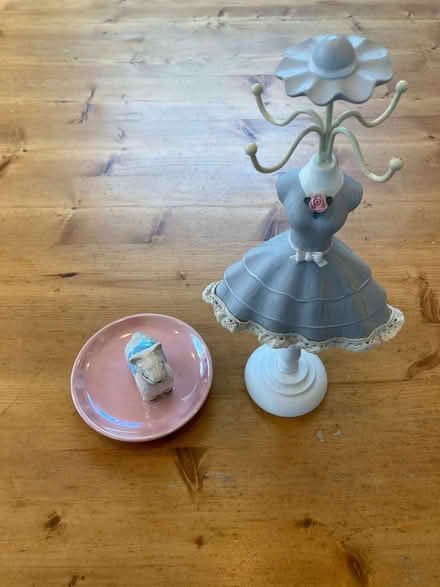 Photo of free Jewellery Dish and Stand (CT5) #1