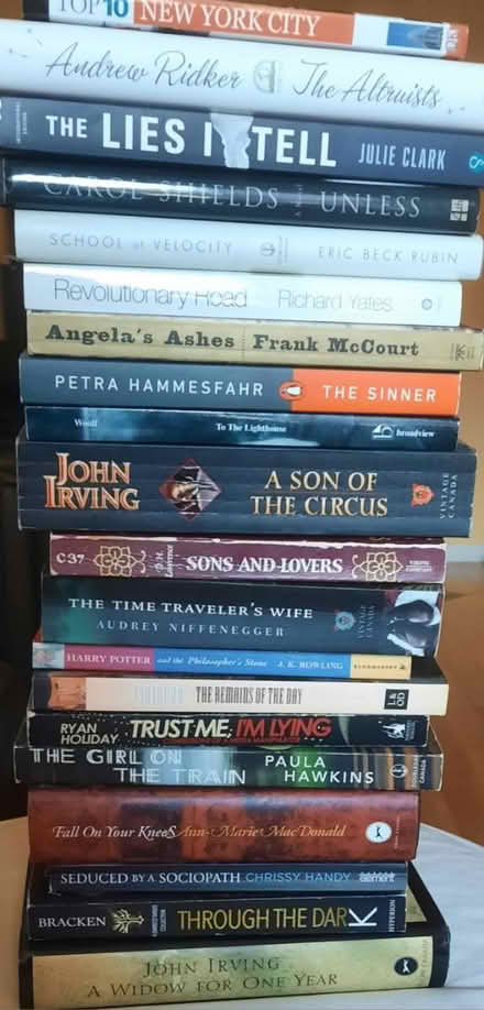Photo of free Books (Center and Bathurst (Vaughan)) #1
