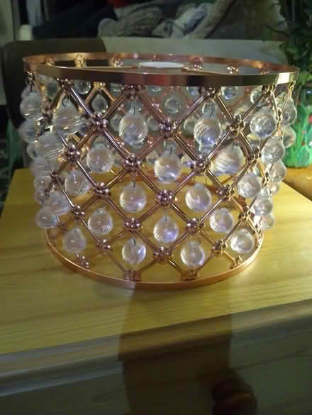 Photo of free light shade (Keighley) (Yorkshire) #1