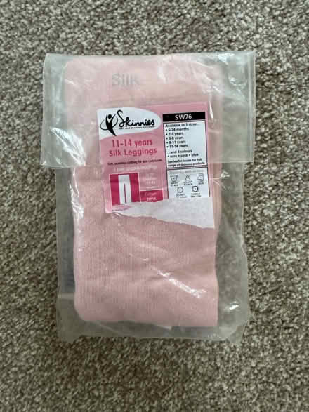 Photo of free Skinnies leggings pink (Midhurst) #1