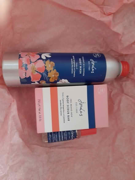 Photo of free Joules sponge bag (Cookhill B49) #3
