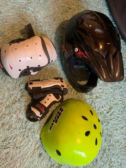 Photo of free No fear helmet,wrist and knee prot (Withington Hereford) #1