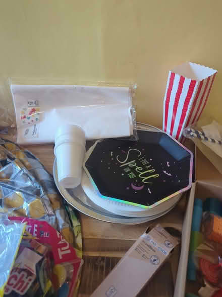 Photo of free Party decorations (Bare, LA4) #4