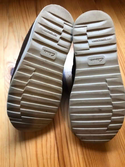 Photo of free Clark’s size 13 1/2 G zip up ankle boots (Latchford WA4) #3