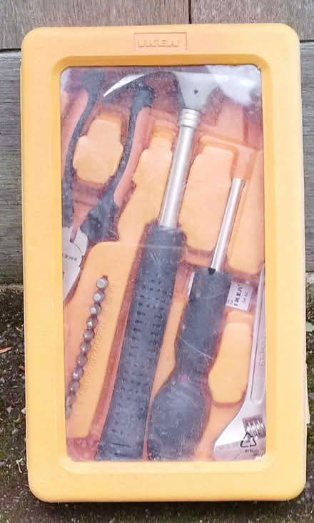 Photo of free IKEA flat-pack assembly toolkit (Cainscross GL5) #2