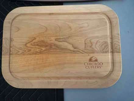 Photo of free Small wood cutting board (9th and Pace) #1
