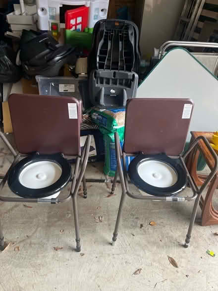 Photo of free Commode (Lamorbey DA15) #2