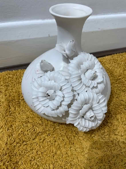 Photo of free Ceramic White vase (UB7, West Drayton, Hillingdon) #1