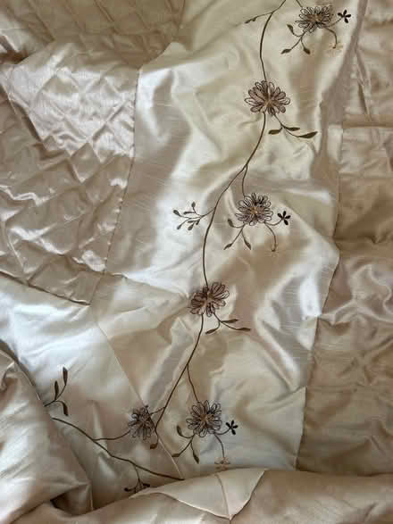 Photo of free Single quilt cover bed throw (Liphook) #2
