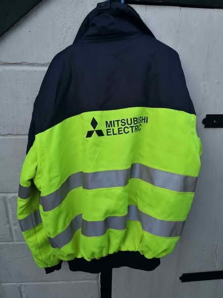 Photo of free Hi Vis Jacket (CT10) #2