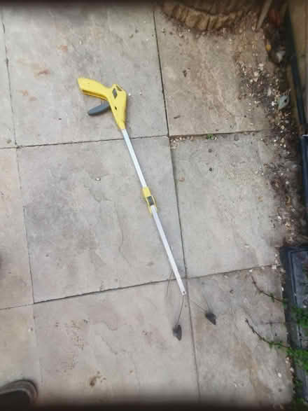 Photo of free Folding grabber (Shoreham by sea BN43) #1