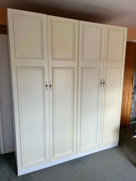 Photo of free White bedroom furniture (LU6) #2