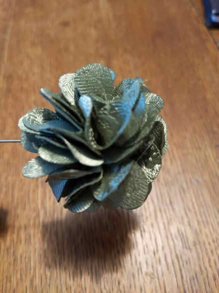 Photo of free Green flower pin (Silver Spring) #2