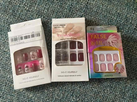 Photo of free Three sets of press-on false nails (Wing LU7) #1