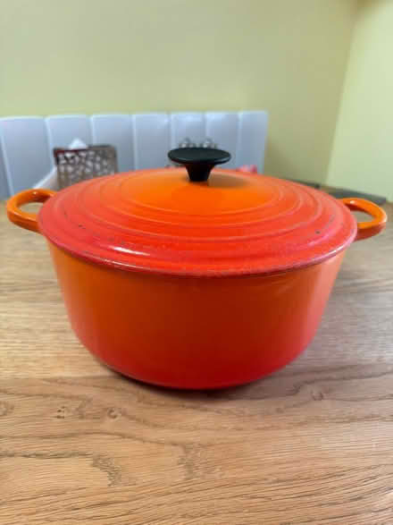 Photo of free Le Creuset casserole 26 (Hanwell) #3