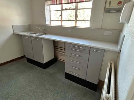 Photo of free Cabinets …& basins/taps (Didcot, OX11) #2