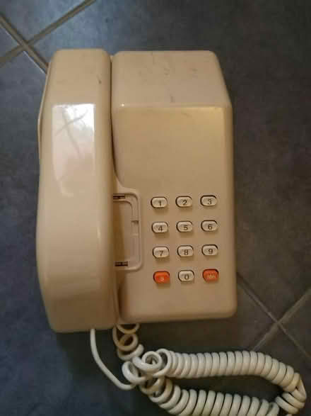 Photo of free Vintage Telephone (Leighton buzzard LU7) #1