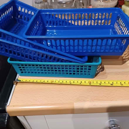 Photo of free 4 small plastic baskets (Oxford OX2) #2