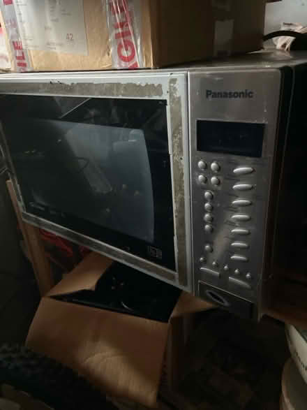 Photo of free Panasonic microwave (Chesham HP5) #1