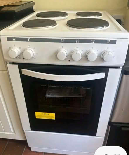 Photo of Electric stove (Harpurhey M40) #1