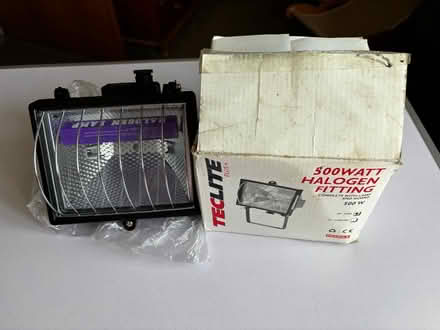 Photo of free 500w Halogen Floodlight (Woodmancote GL7) #1