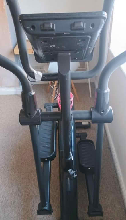 Photo of free Reebok Cross Trainer (BS5) #2