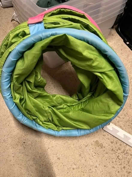 Photo of free IKEA children’s play tunnel (The Hewletts GL52) #1